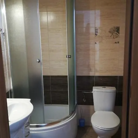 Nocleg Hotel Nad Stawami Brzostek Екстер'єр фото
